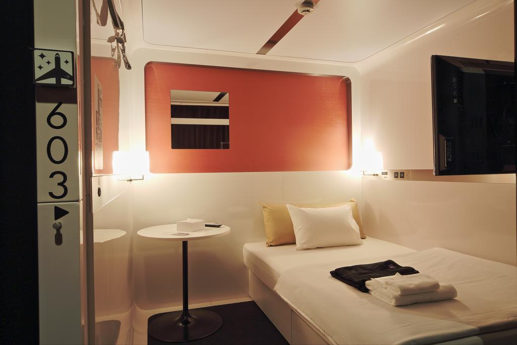 First Cabin Shinbashi Atagoyama Tokio Cameră foto